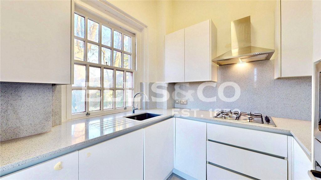 Property photo 3 of 25 Picture No. 13