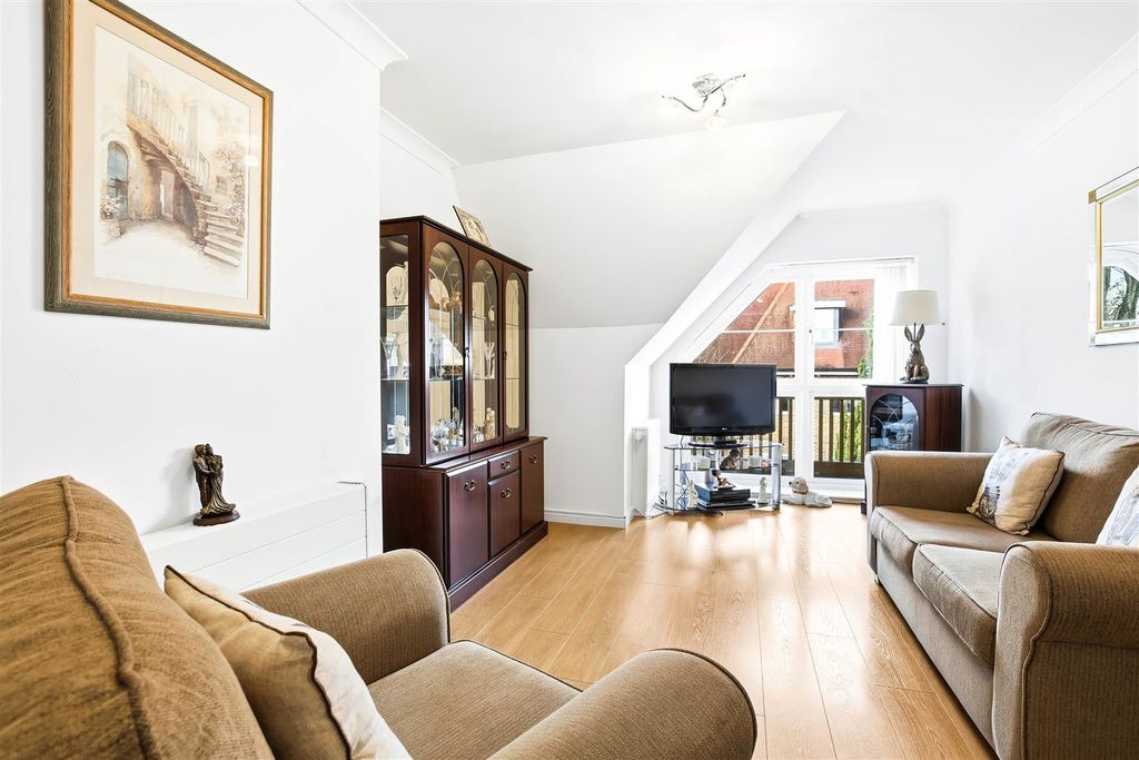 Property photo 2 of 14 1571646368 - 3.Jpg