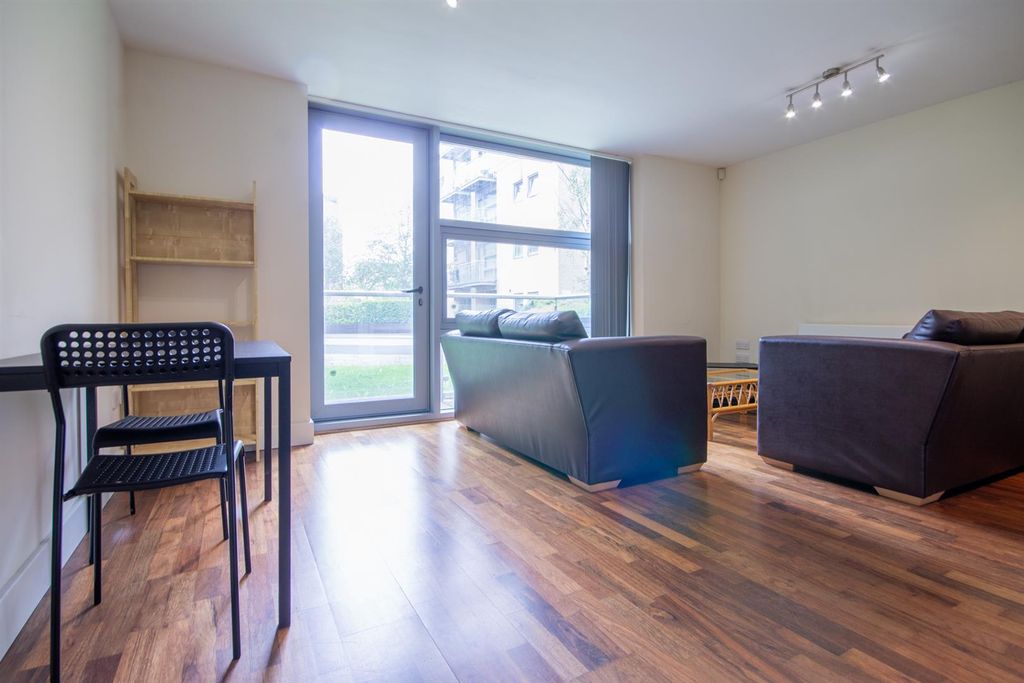 Property photo 3 of 10 Img_8152-Hdr.Jpg