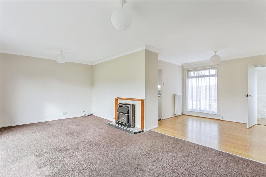 Property photo 2 of 15 Living Room (2).Jpg