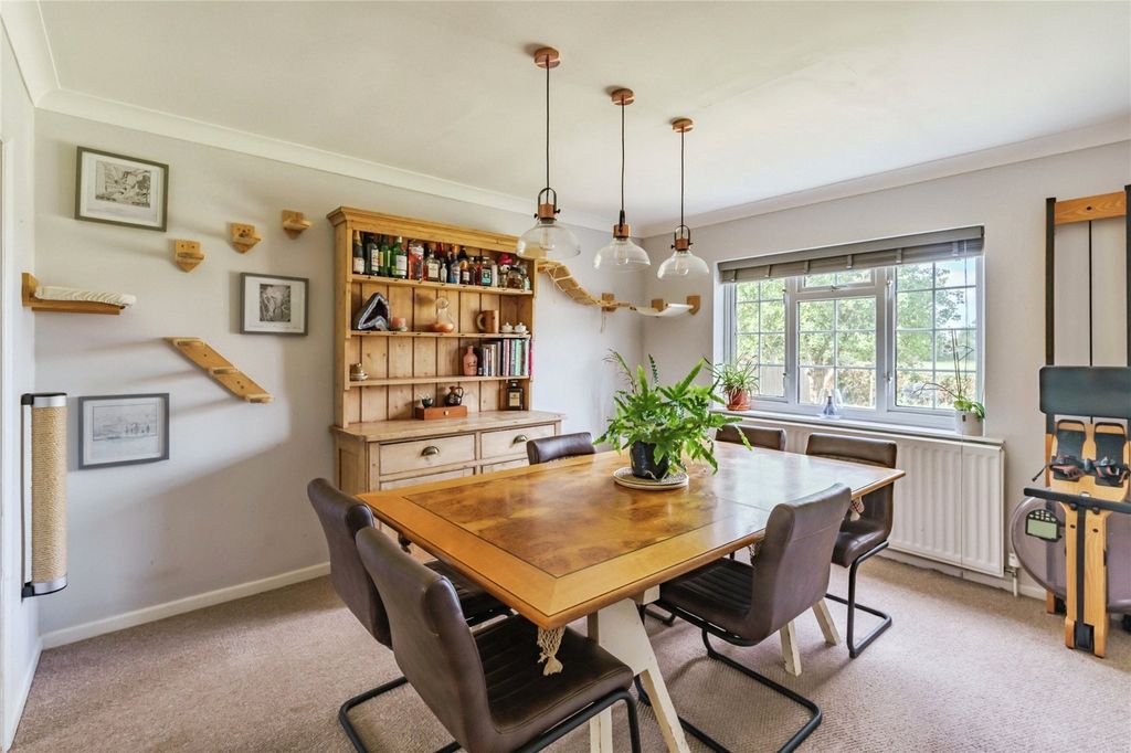 Property photo 3 of 17 Dining Room
