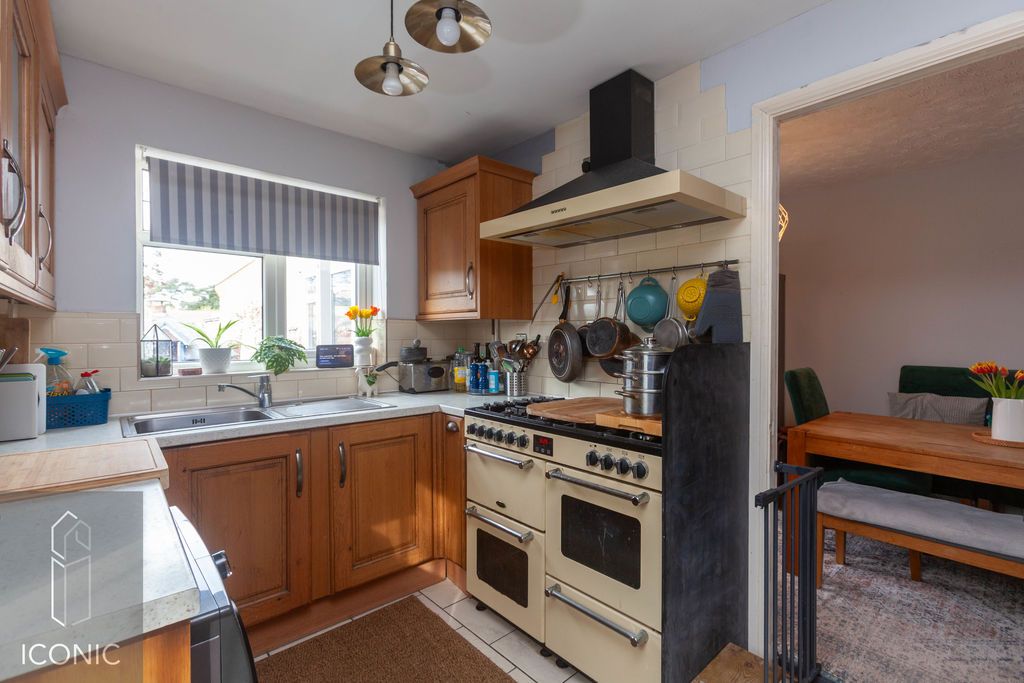 Property photo 3 of 14 Photo 3