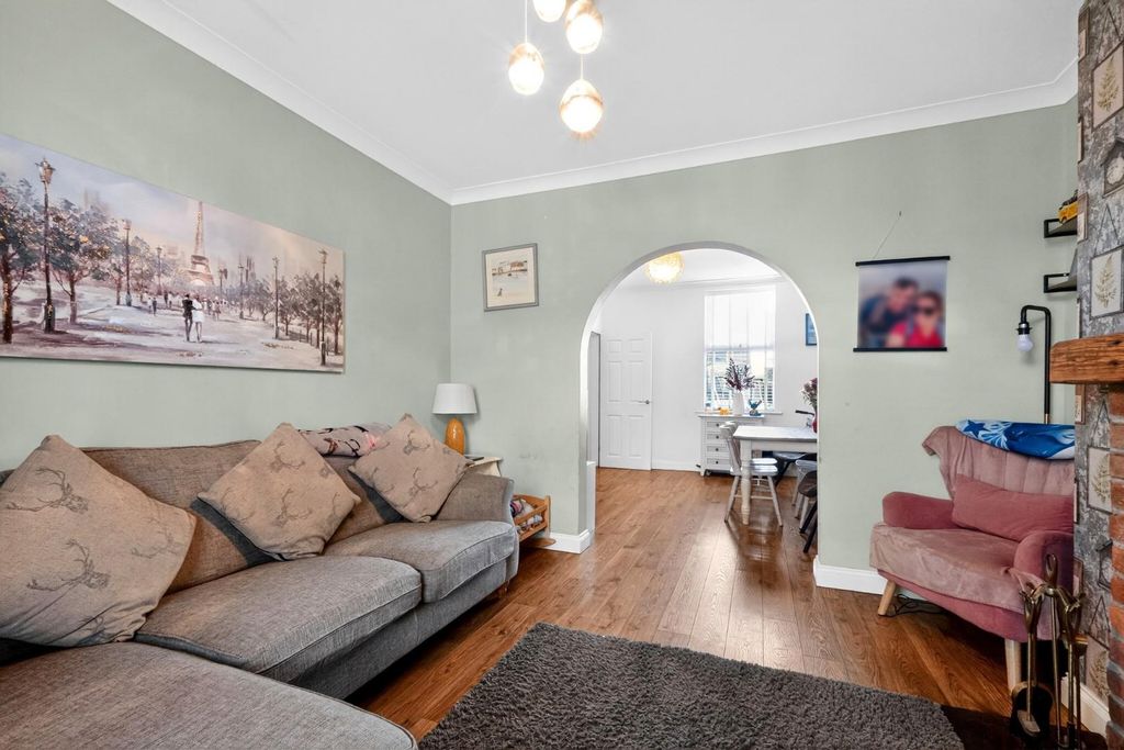 Property photo 2 of 19 Pnmb0071.Jpg