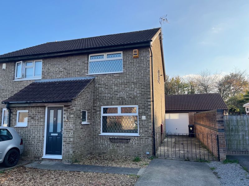 Property photo 1 of 10 Front