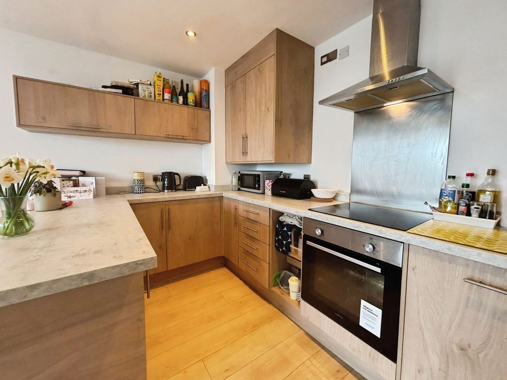 Property photo 2 of 16