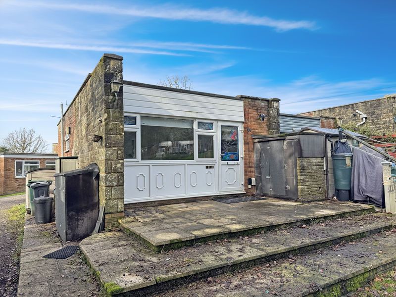 Property photo 1 of 8 Photo 9