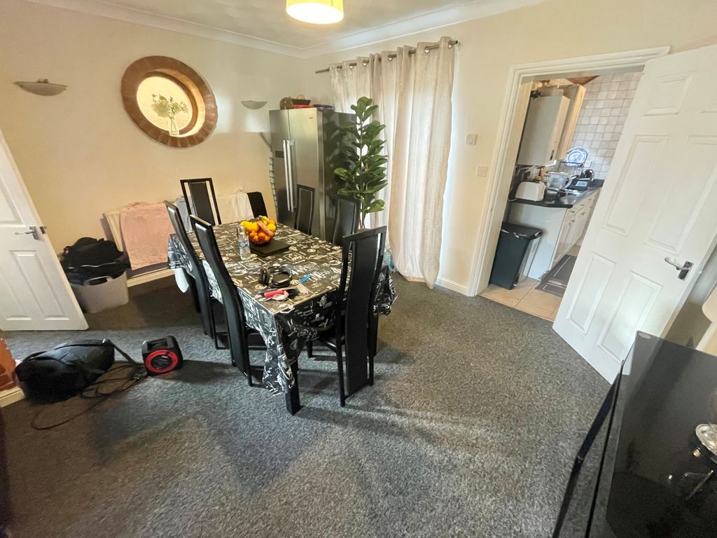 Property photo 3 of 12 View