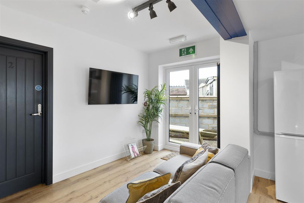 Property photo 1 of 12 1.Jpg