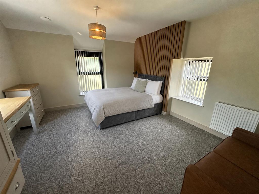 Property photo 1 of 9 3.Png