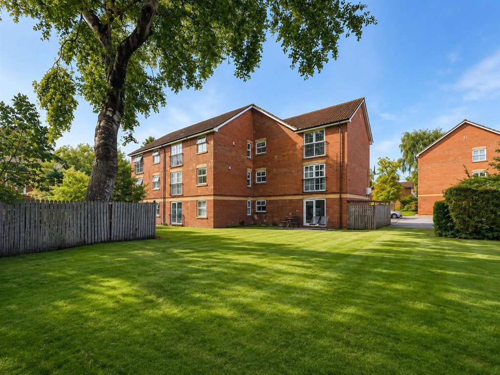 Property photo 1 of 14