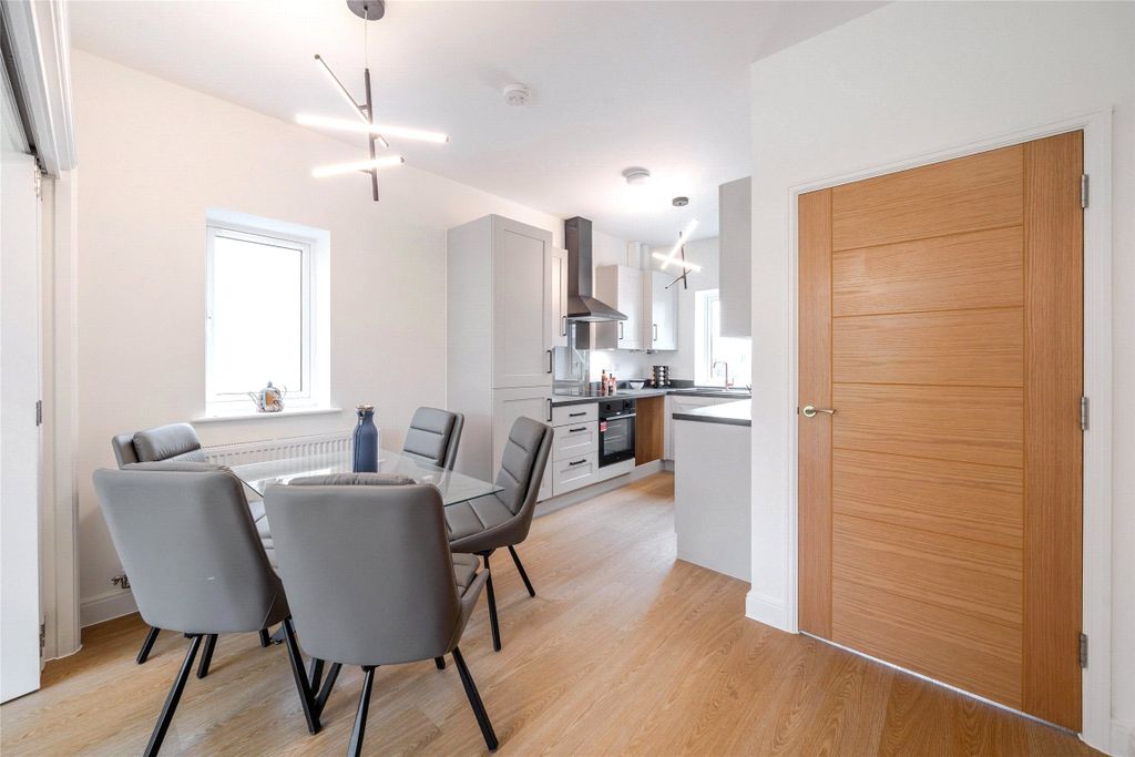 Property photo 3 of 23 Picture No. 46