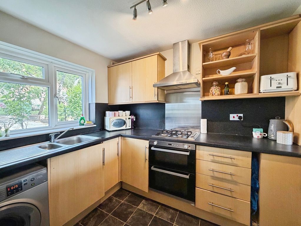 Property photo 2 of 12 Pbox-Img.Jpg