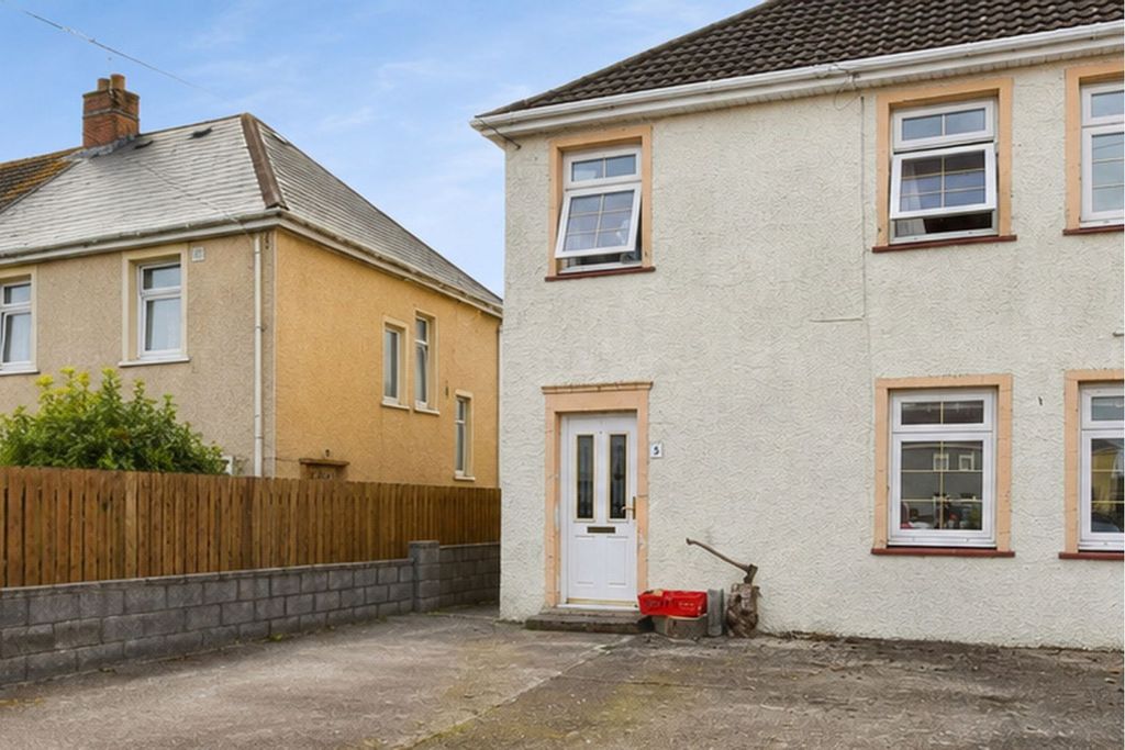 Property photo 1 of 29