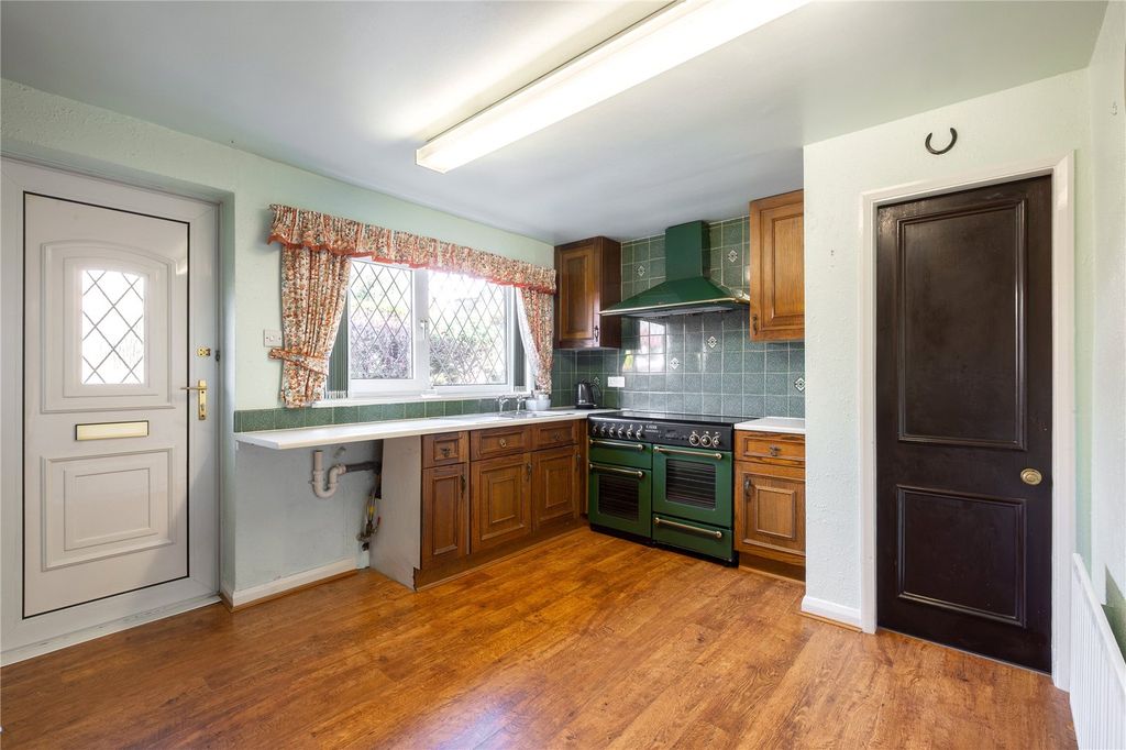 Property photo 2 of 15 Breakfast Kitchen