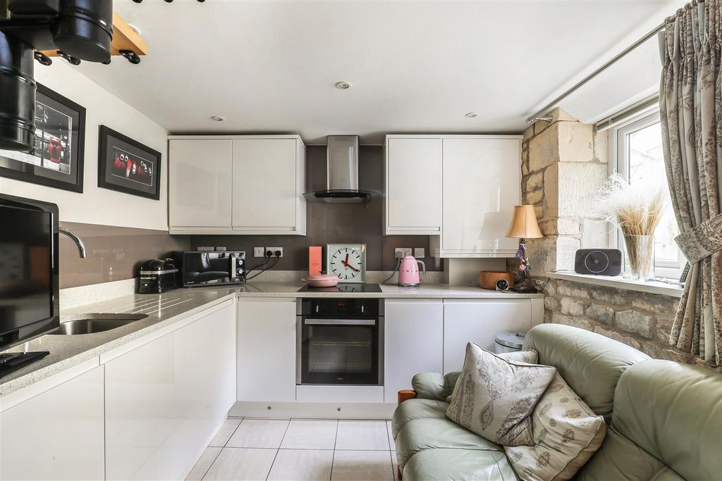 Property photo 2 of 10 Sketch_Ph4_6111544.Jpg