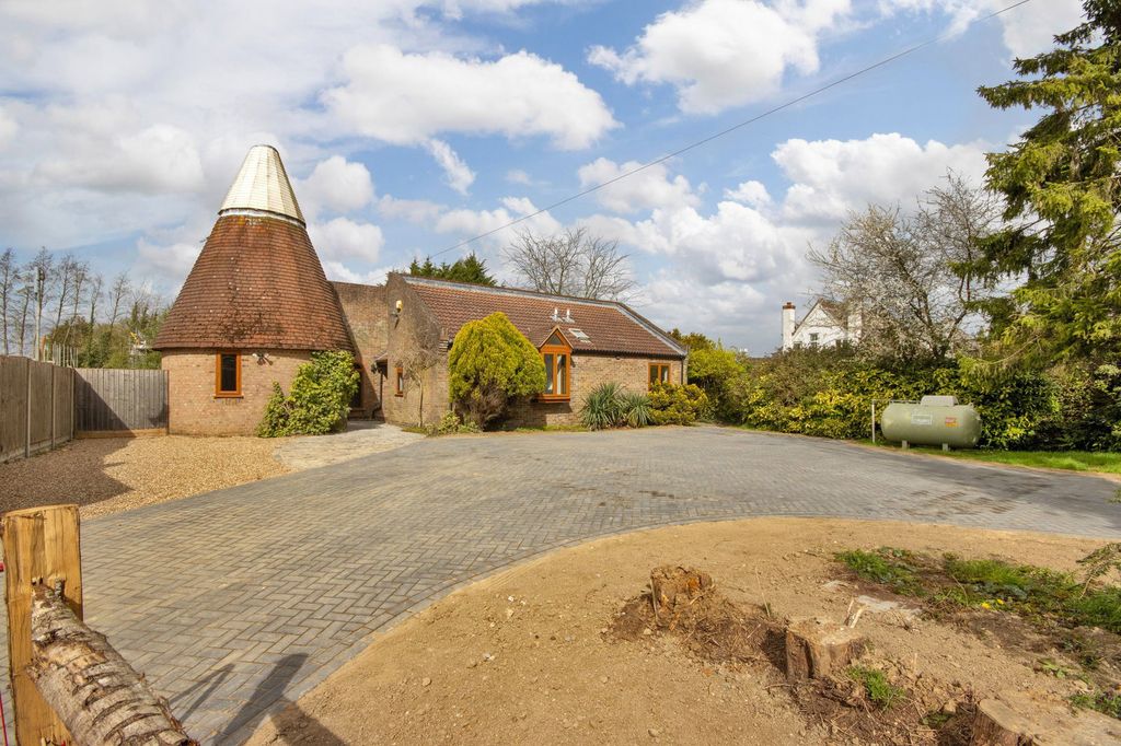 Property photo 1 of 23