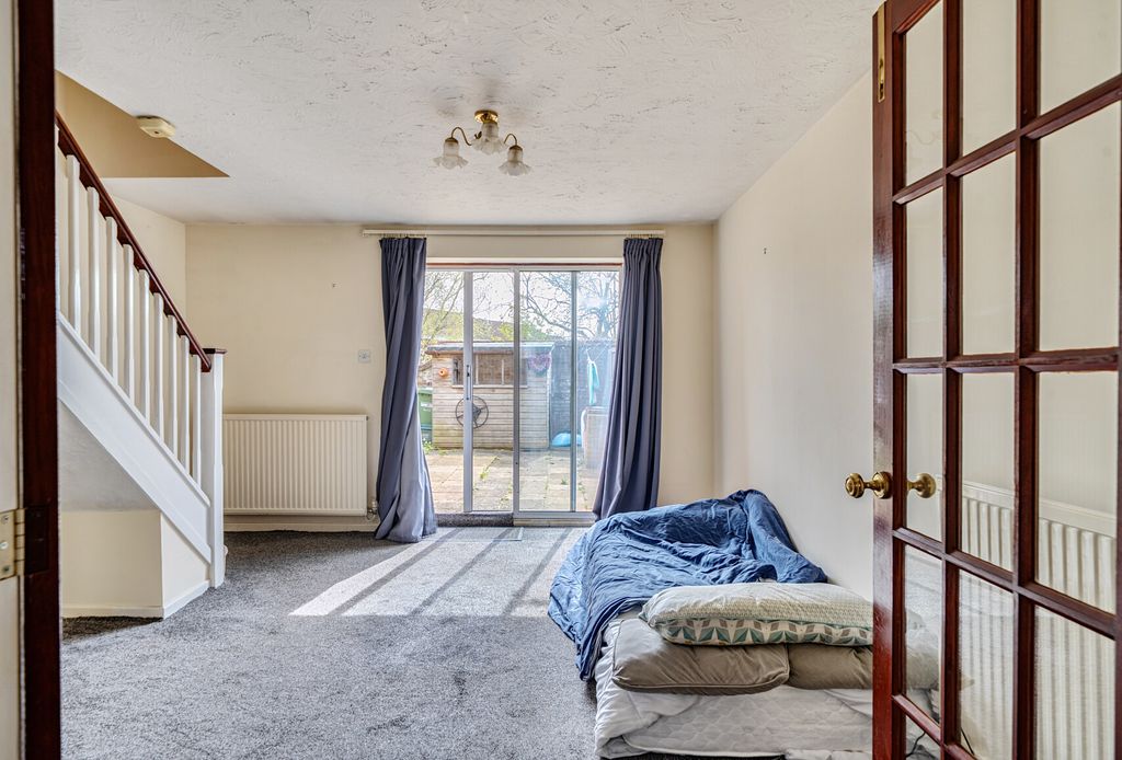 Property photo 3 of 19 1438329-9-69d8F97...