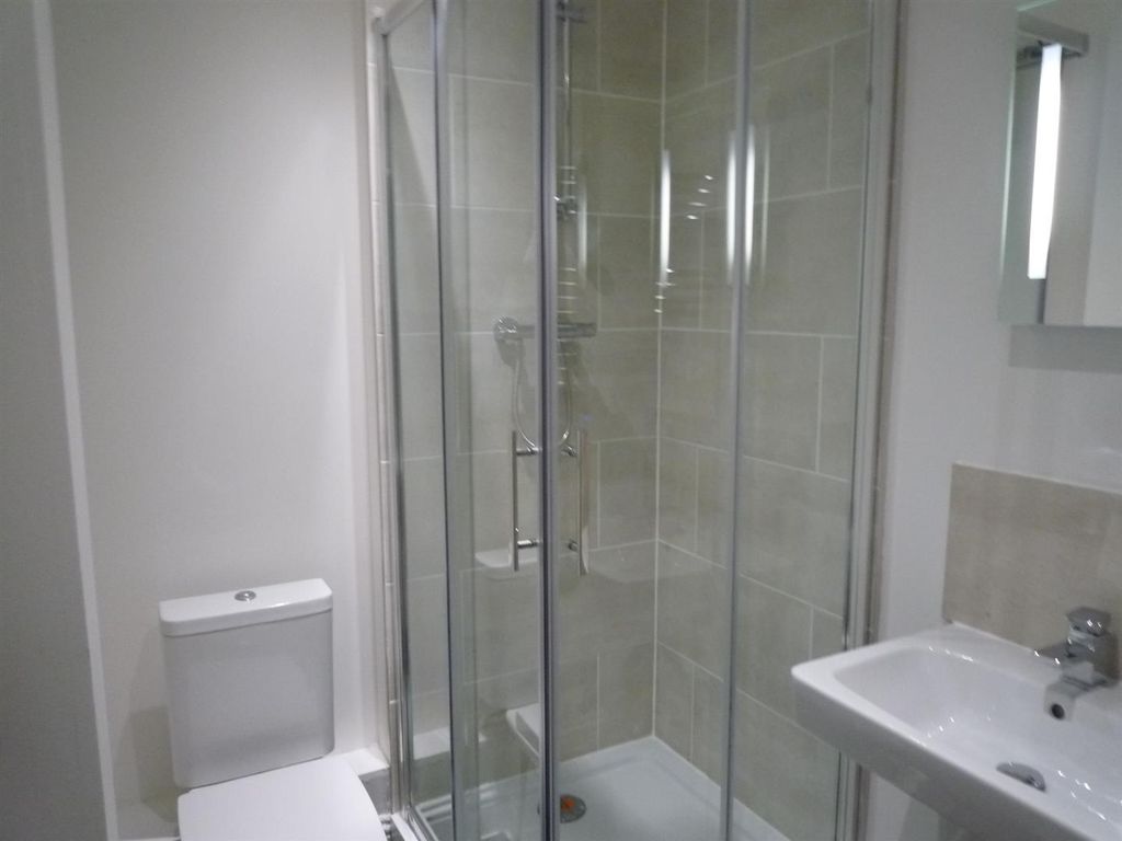 Property photo 3 of 5 P1070183.Jpg