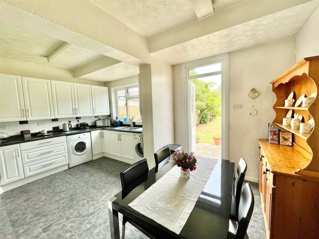 Property photo 3 of 18 Picture No. 13