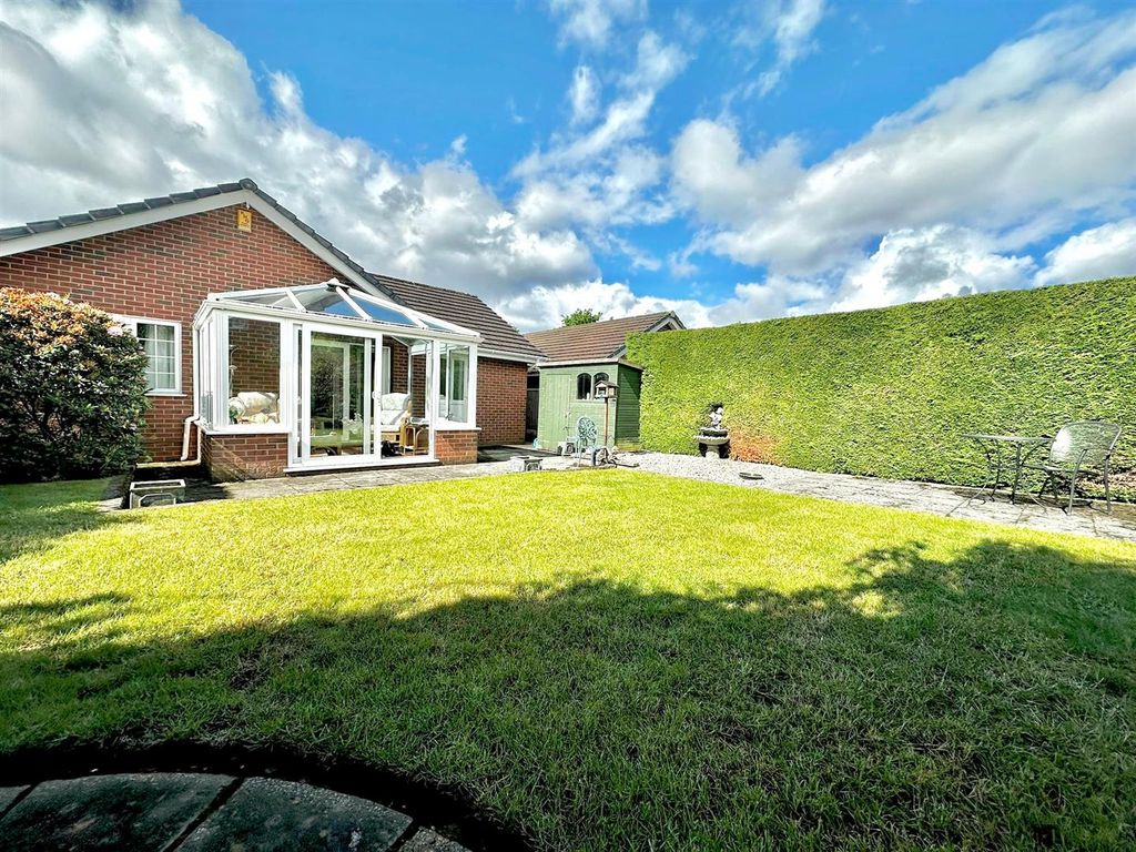 Property photo 3 of 11