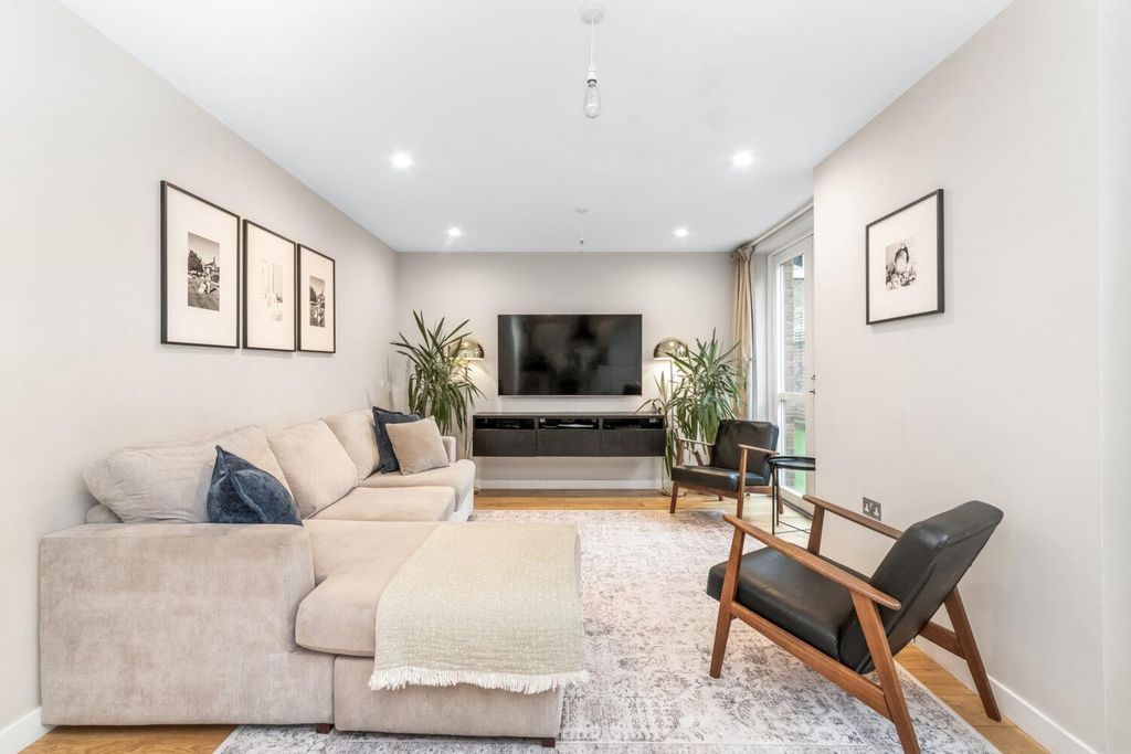 Property photo 2 of 16 Img_6888_-1500x1000.Jpg