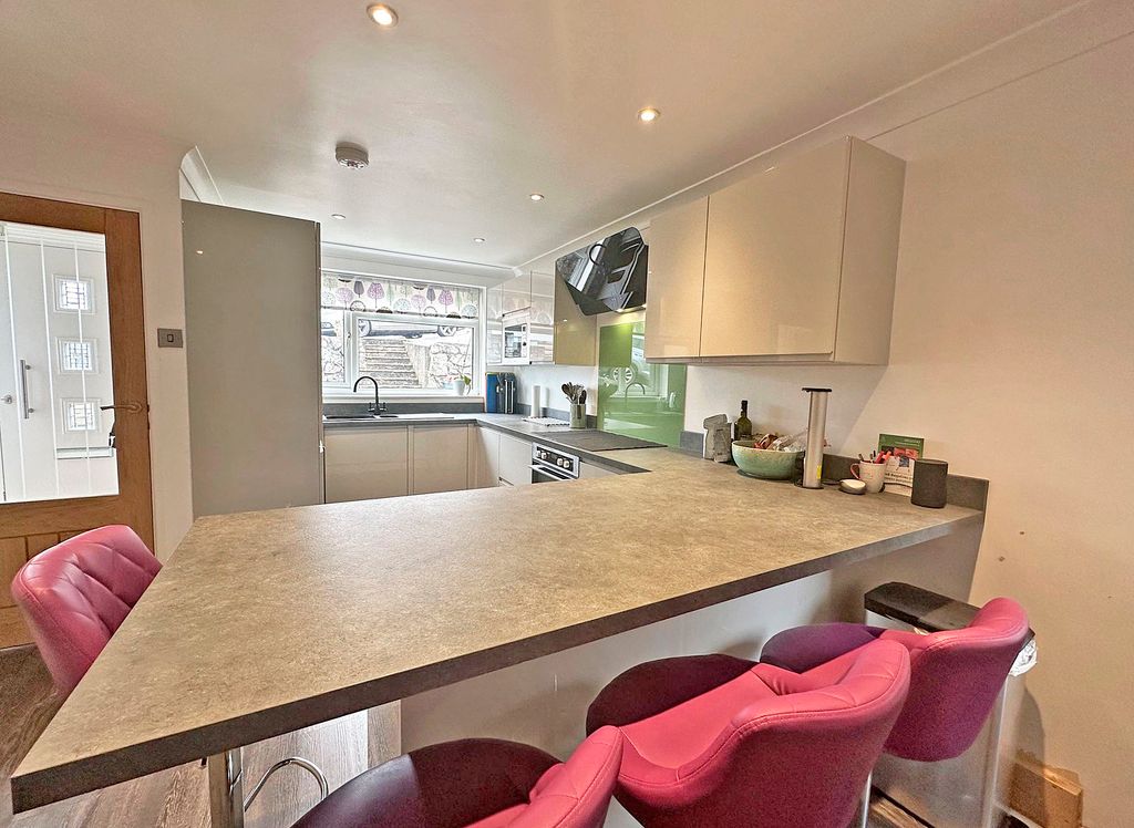 Property photo 3 of 13 Photo 3