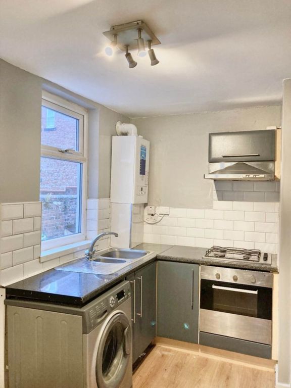 Property photo 2 of 9