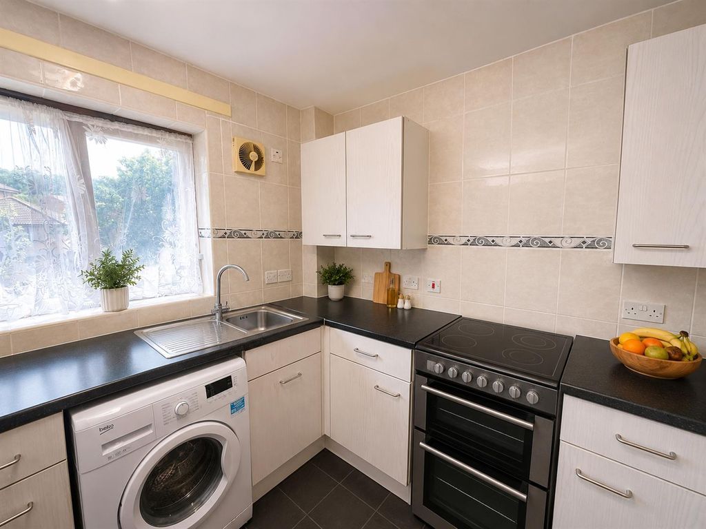 Property photo 2 of 6 D6Abed06-2Ea0-42E0-8Dfe-2Bbbadf9639B.Png
