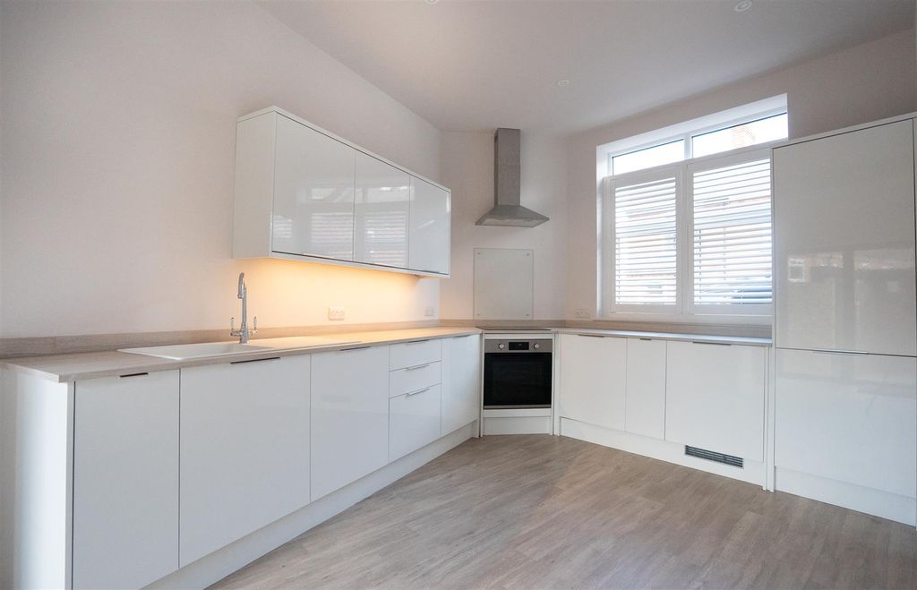 Property photo 2 of 13 60 BT-7.Jpg