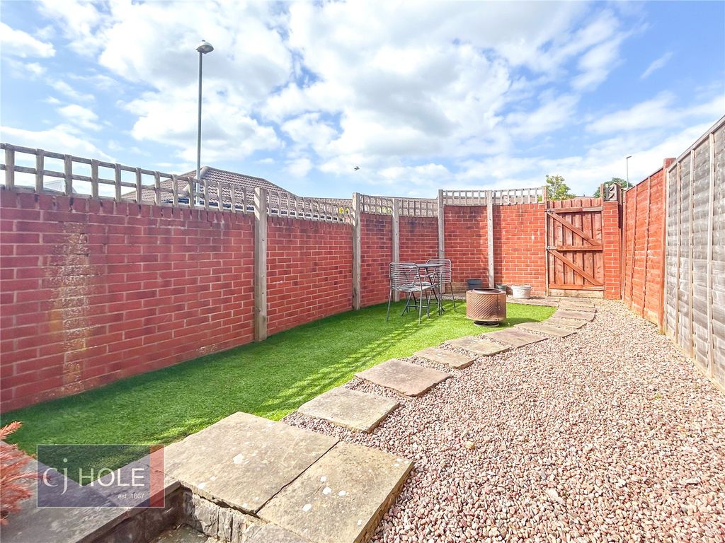 Property photo 2 of 14 Picture No. 15