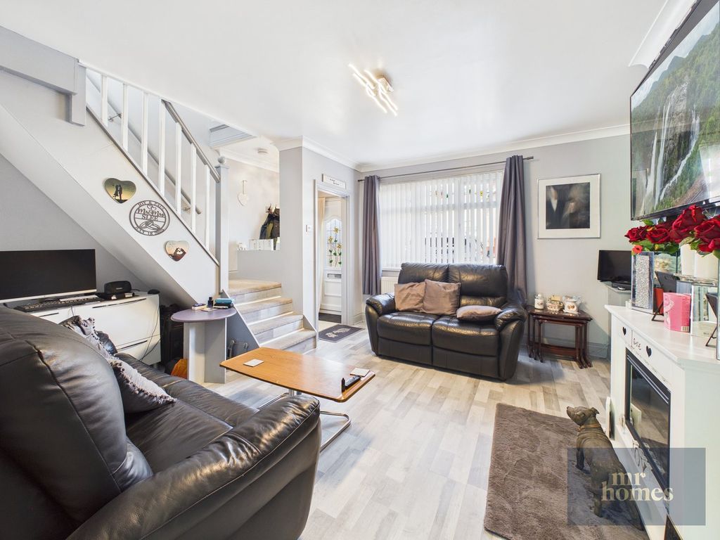 Property photo 2 of 24