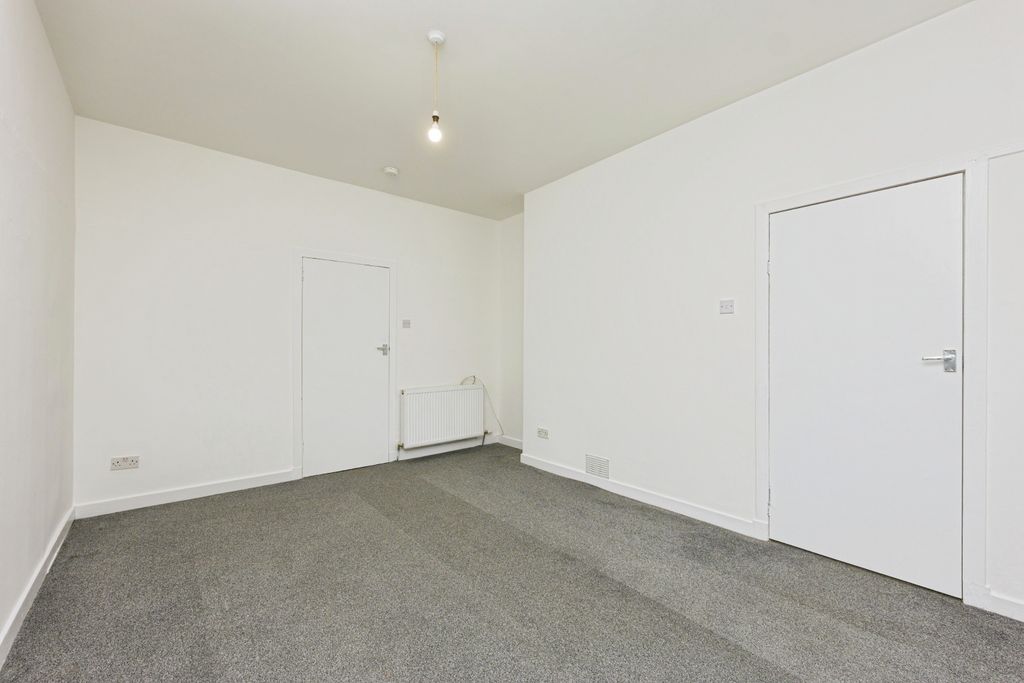 Property photo 3 of 15 Living Room