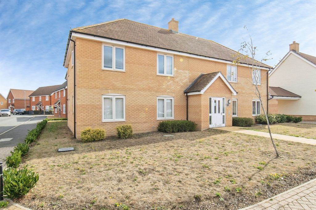 Property photo 1 of 12