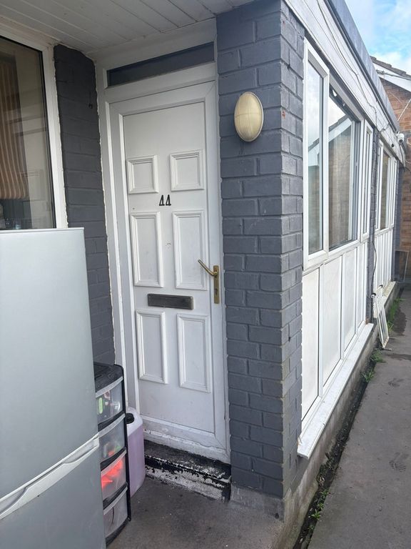 Property photo 1 of 1