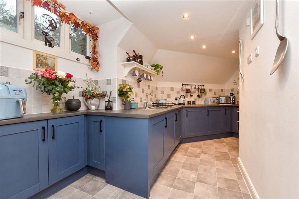 Property photo 2 of 15 Kitchen