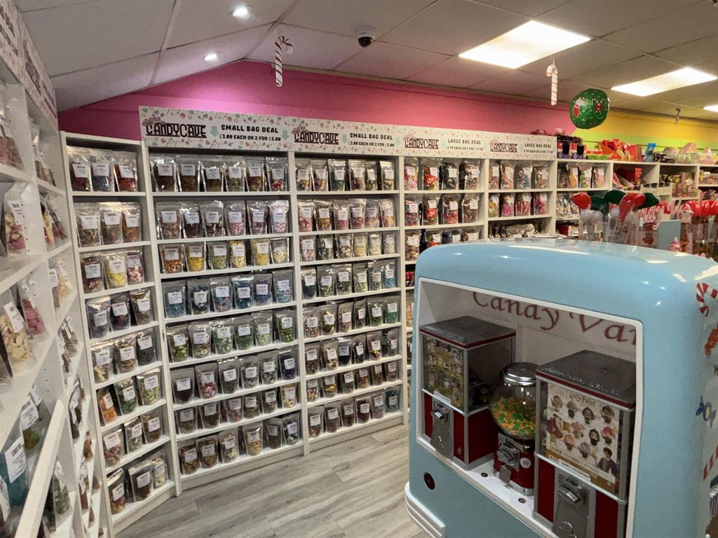 Property photo 3 of 10 Photo 2