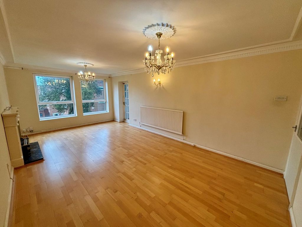 Property photo 3 of 6 Picture No. 19