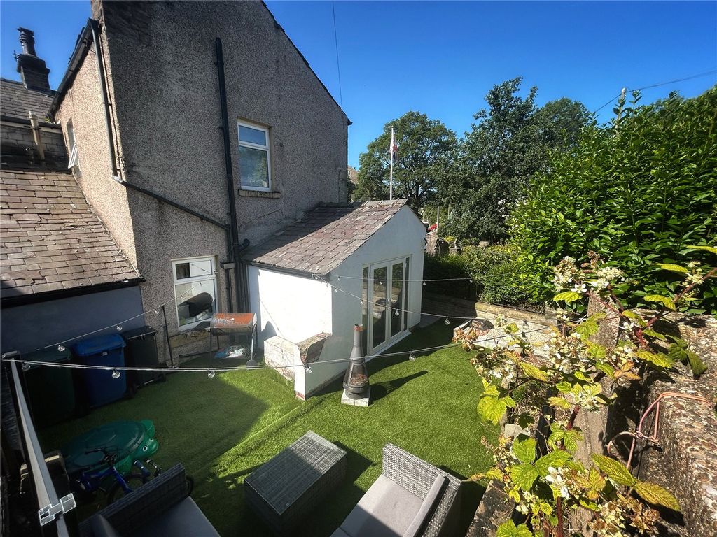 Property photo 3 of 27 Rear Graden