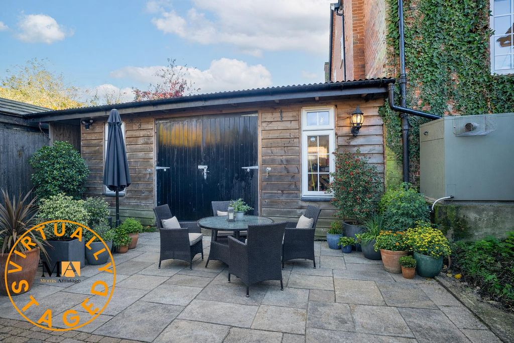 Property photo 2 of 22 Garden.Jpg