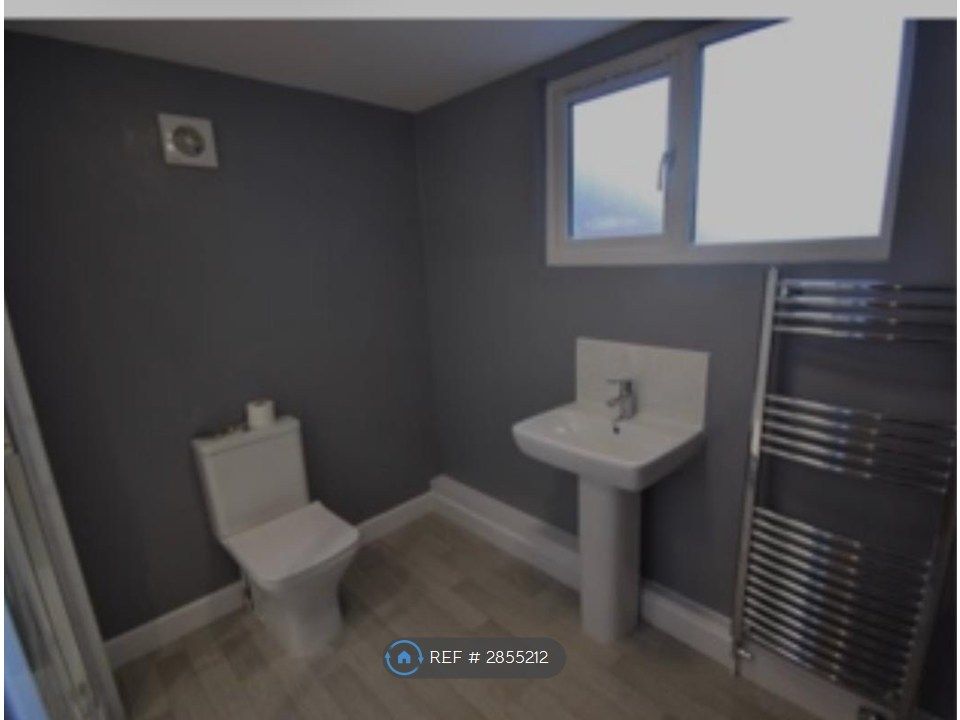 Property photo 3 of 3