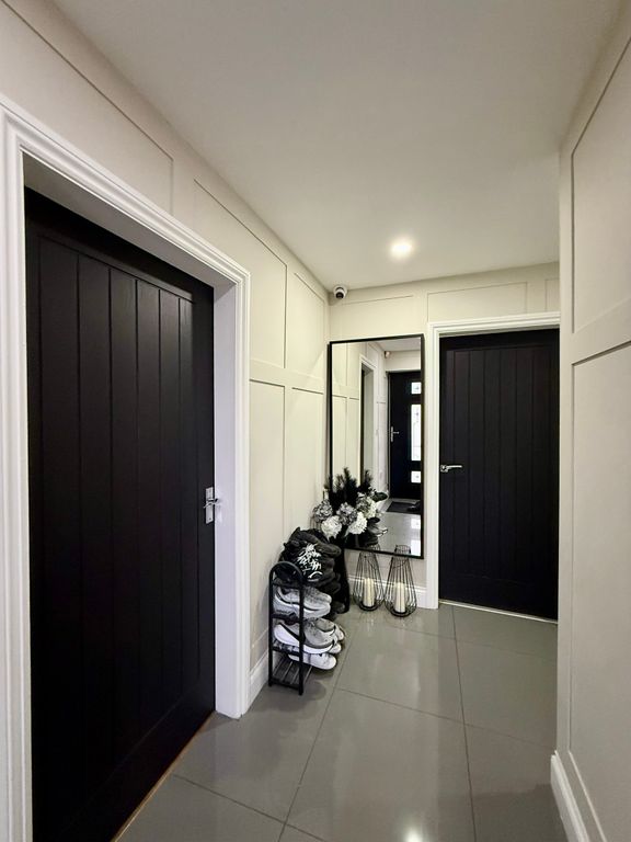 Property photo 3 of 27