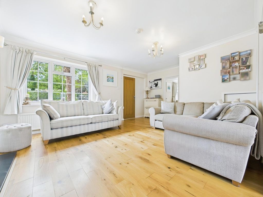 Property photo 3 of 19