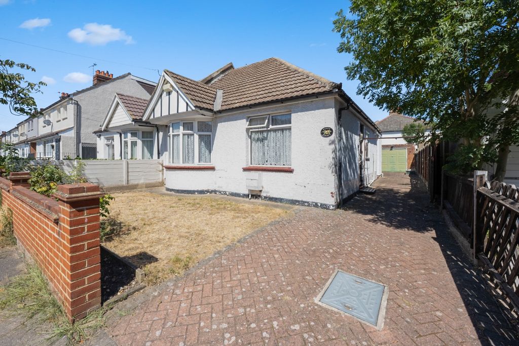 Property photo 1 of 19 5322360