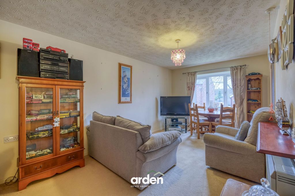 Property photo 2 of 12