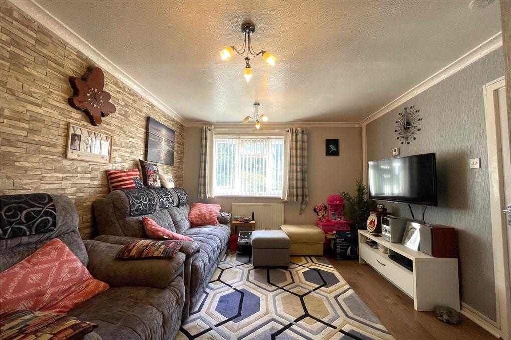 Property photo 2 of 16 Picture No. 20