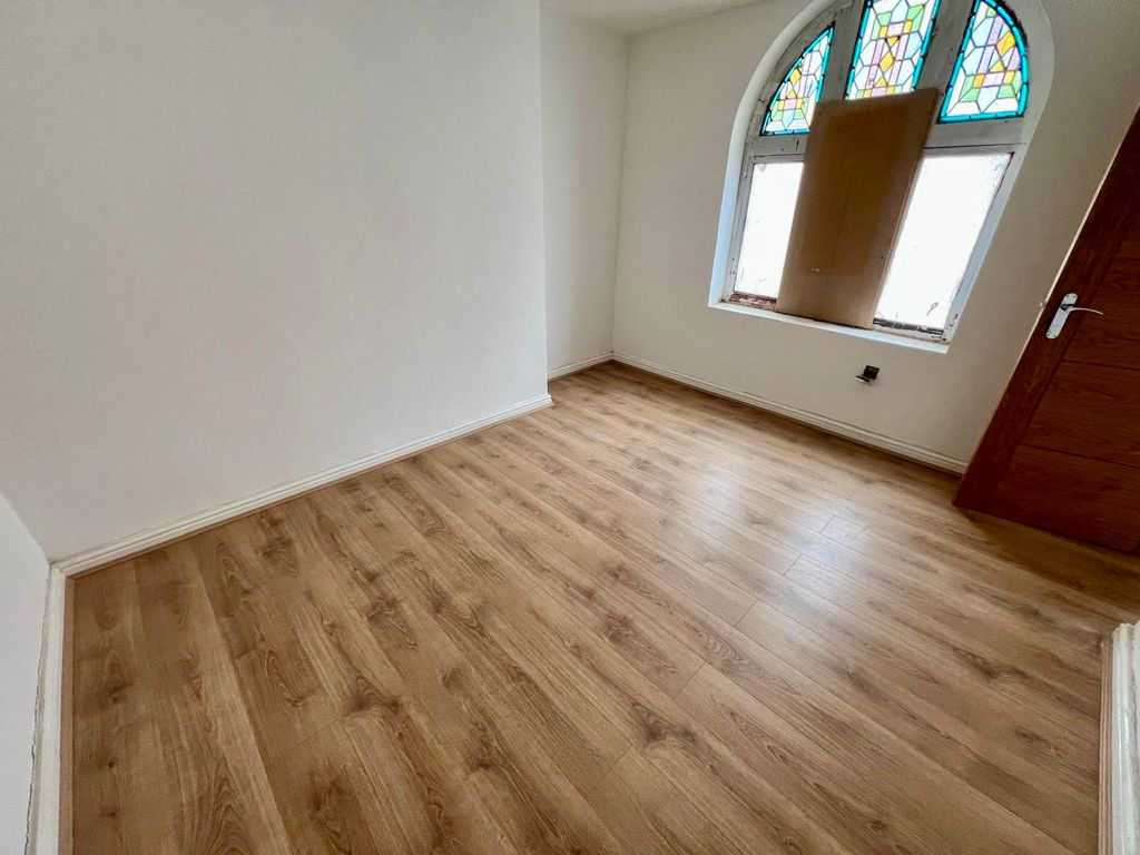 Property photo 3 of 3