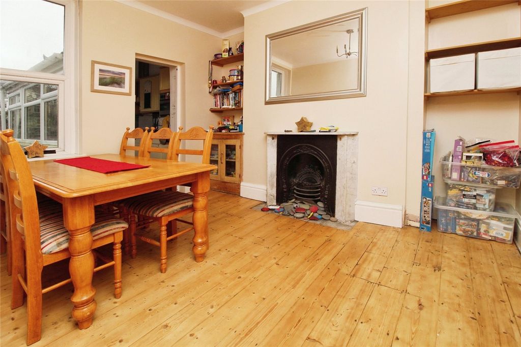 Property photo 3 of 19 Picture No. 11