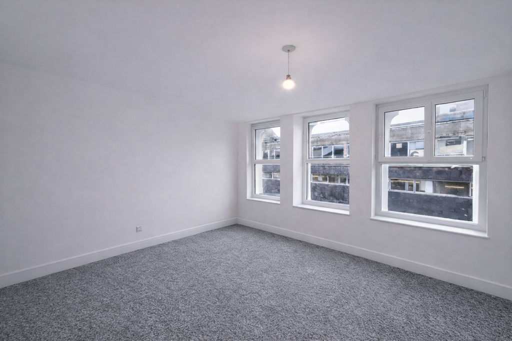 Property photo 1 of 4 Master Bedroom