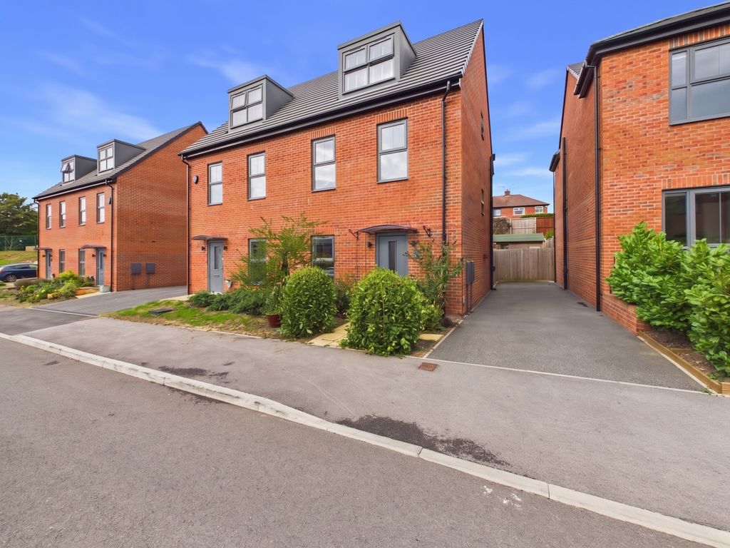 Property photo 1 of 26 1- Rob Hammond Ewemove Pontefract