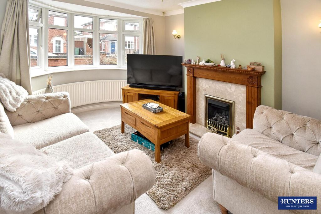 Property photo 2 of 16 Living Room